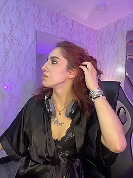 Elodiee_Roussee's Live XXX Chat