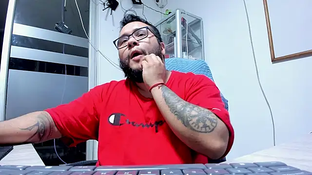 VINCEDMAGLIOO Live XXX-chat