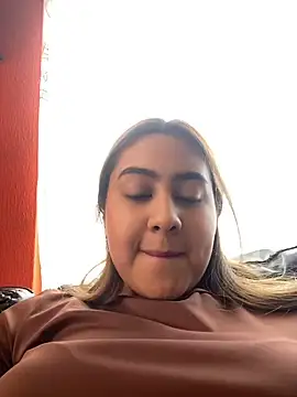 دردشة Miabonnett_ الجنسية المباشرة