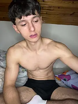 crazyboyy3 Adlı Modelin Canlı XXX Sohbeti