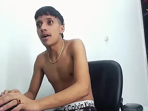Chat XXX ao vivo de brayan__hot__