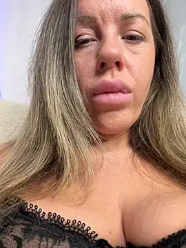 zlat_peach – Naživo XXX chat