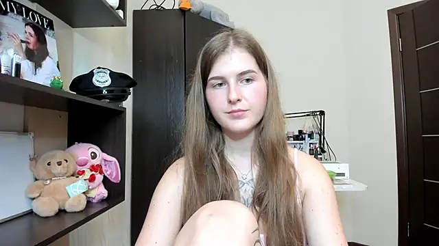 OhMyAlice: απευθείας συνομιλία ΧΧΧ
