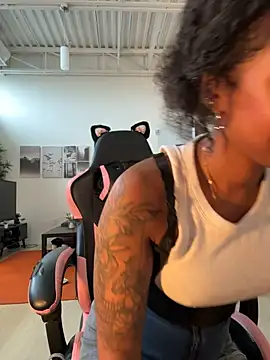 Your_Paris Live XXX-chat
