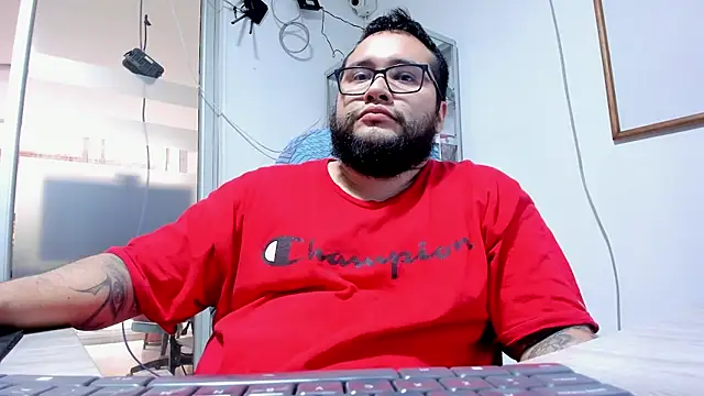 VINCEDMAGLIOO's Live XXX Chat