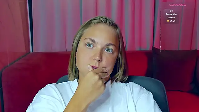 TataArdent élő XXX-chatje