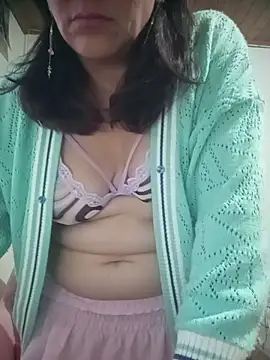 dangerous_milf's Live XXX Chat