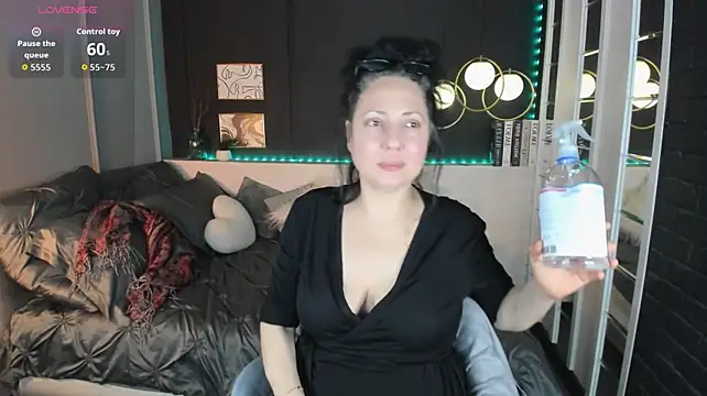 Anita_Muse Adlı Modelin Canlı XXX Sohbeti
