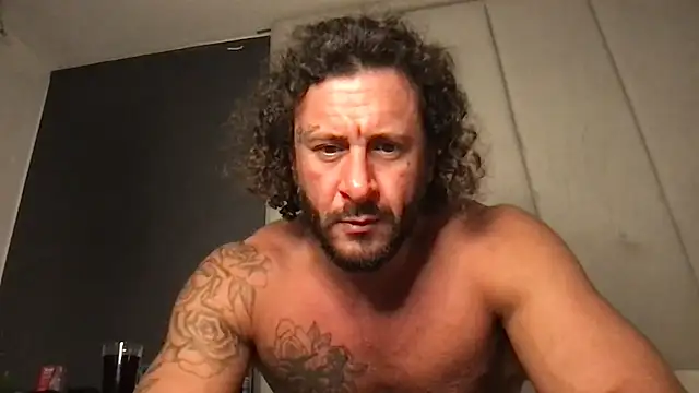Czat XXX na żywo – Magic_Mike_666
