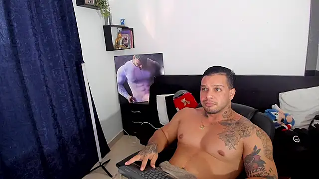 MarckMathews Live XXX Chat
