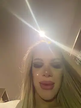 AlyssaFoxx_ Chat XXX live