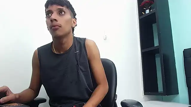 Chatroom XXX en direct de brayan__hot__
