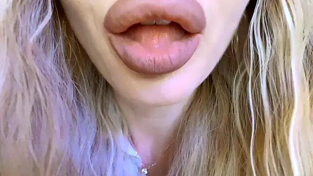 Velvet_kissx's Live XXX Chat