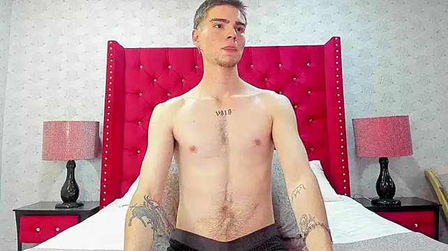 NickWild live XXX chat