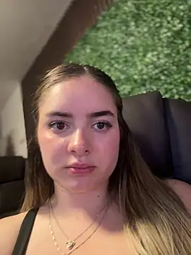 imlindapink – Naživo XXX chat
