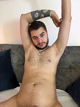 AmadeoWild Chat XXX in diretta