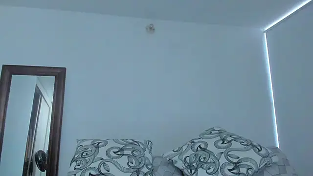 Chat +18 de KingLevi01 ao vivo