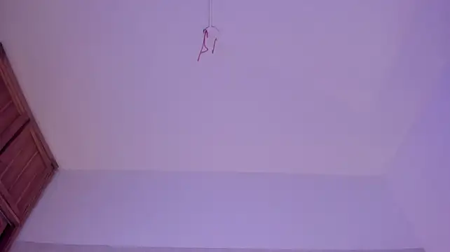EmiliBoobss' Live XXX Chat