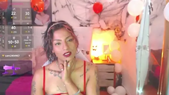 SamathaMay live XXX chat