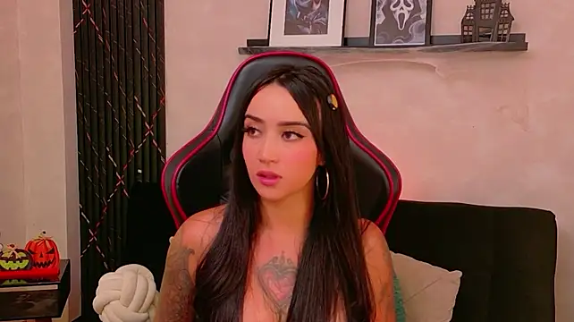 Chat XXX en directo de EmmyEvans1