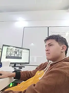 Chat XXX en directo de Axel_Romanov