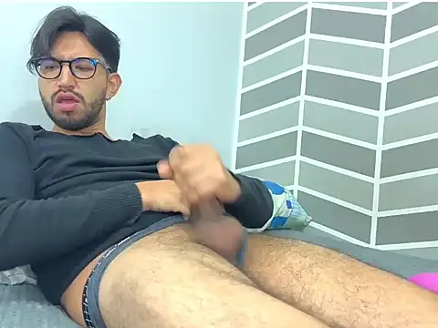 Chat XXX Live thomass1018