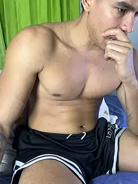 XXX chat uživo modela Logan_strangee