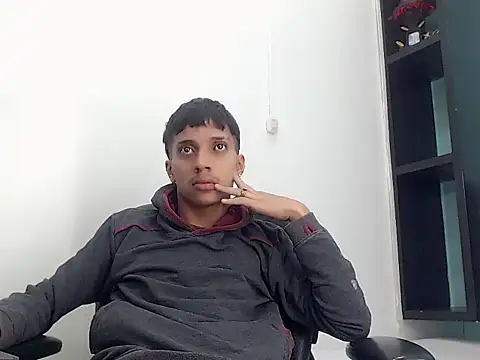 brayan__hot__ – Naživo XXX chat