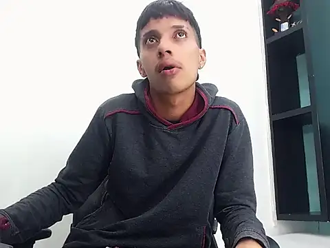 Chat XXX en directo de brayan__hot__