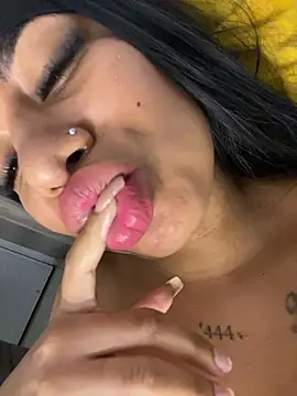 Fer444_のライブXXXチャット