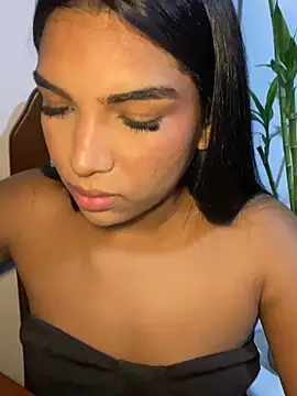 VeronicaSaenzx's Live XXX Chat