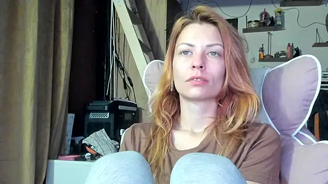 karo123421's Live XXX Chat