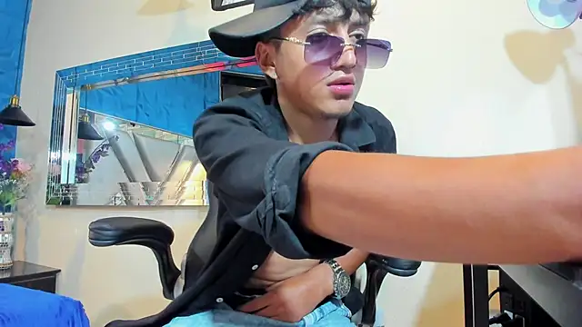 Mr_Dylan1 Chat XXX in diretta