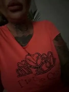 krysstal003 – Naživo XXX chat