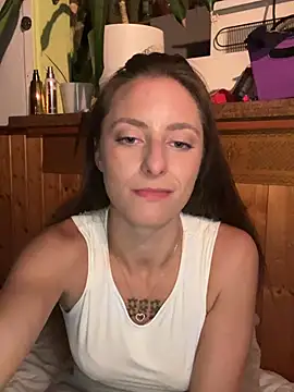 TeenLeonie18 Chat XXX in diretta