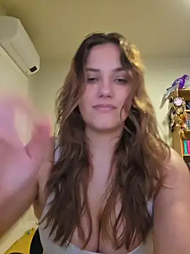 Chat +18 de MiaRides19 ao vivo