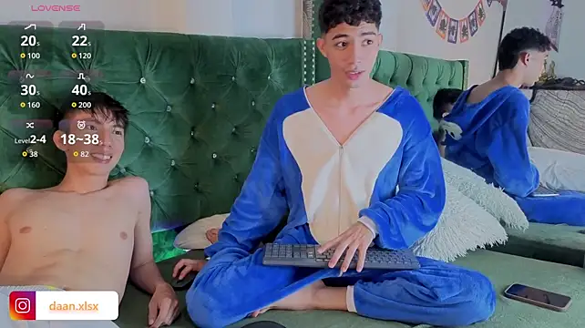 دردشة Adriann_voss الجنسية المباشرة