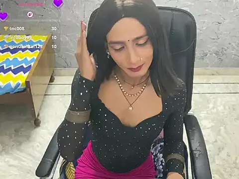 LuvLayla Chat XXX live