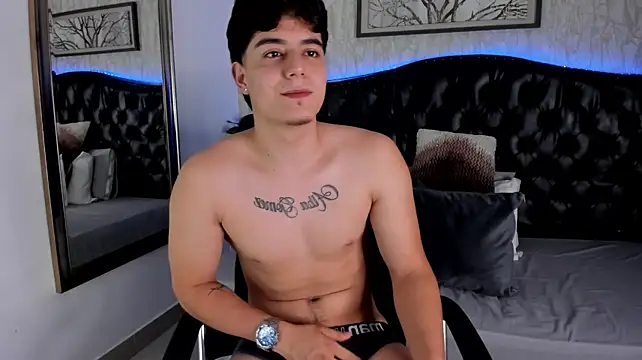 Chat +18 de MaxCruz_ ao vivo