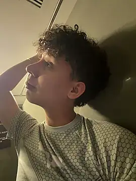 yoursexyjose's Webcam Show