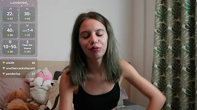 Živý XXX chat Emma_Tiny69