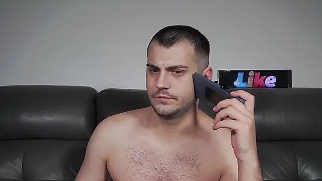 XXX chat uživo modela CrazyDom1