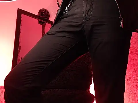 AlecBanne_ Adlı Modelin Canlı XXX Sohbeti