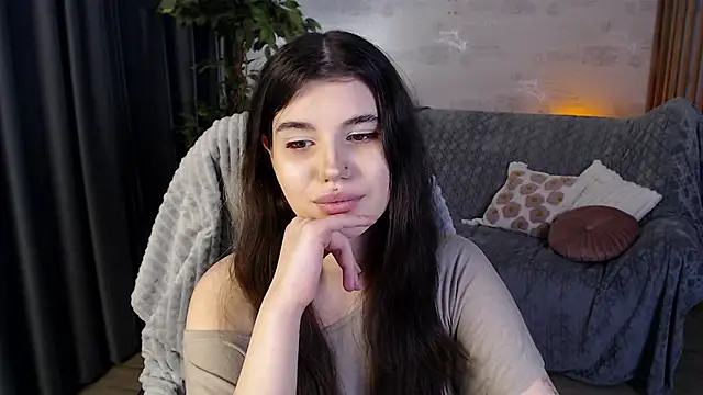 AnoraDarkk's Live XXX Chat