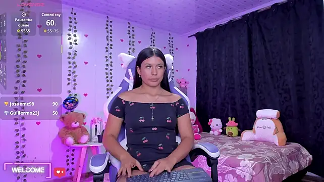 FernnadaStone's Live XXX Chat