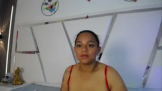 Amber_and_Tyler_ Live XXX-Chat