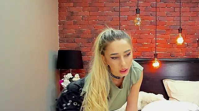 ChristynaRoss Live XXX-chat
