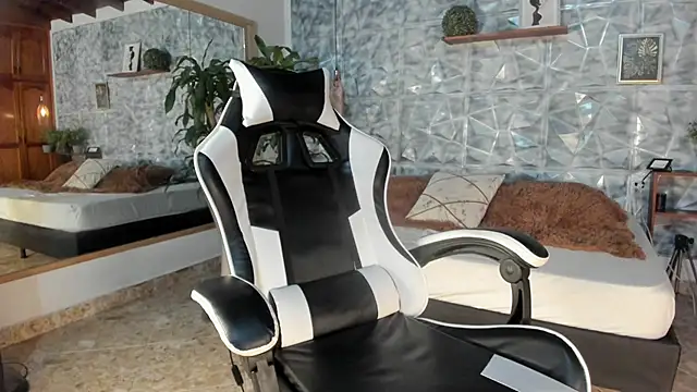 Živý XXX chat elliot_colton