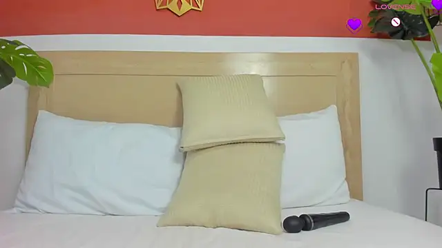 Chat +18 de lili_cardenas_ ao vivo