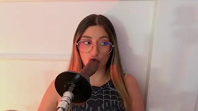 Chat +18 de Gabrielakassi ao vivo